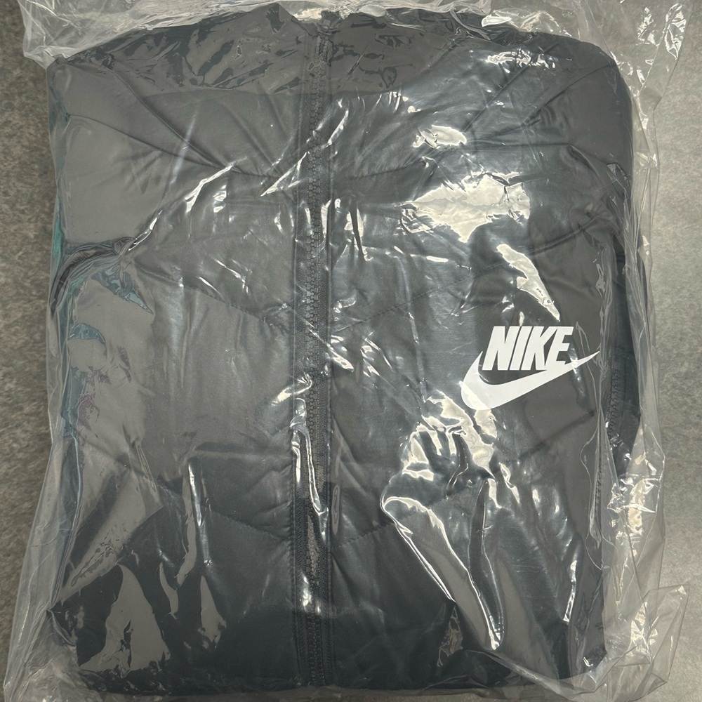 Nike Sports Wear Puffer Jacket